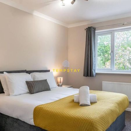 Вилла Cosy 2 Bed & Free Parking. Near Heathrow/Pinewood Слау Экстерьер фото