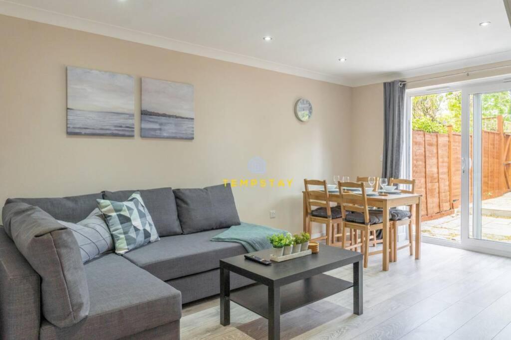 Вилла Cosy 2 Bed & Free Parking. Near Heathrow/Pinewood Слау Экстерьер фото