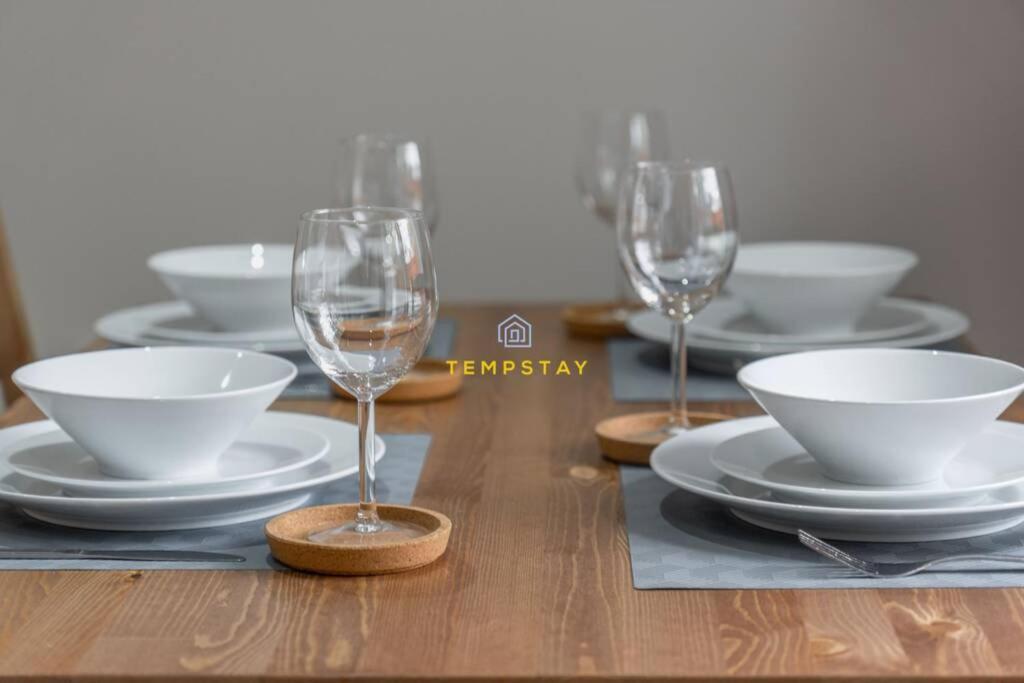 Вилла Cosy 2 Bed & Free Parking. Near Heathrow/Pinewood Слау Экстерьер фото
